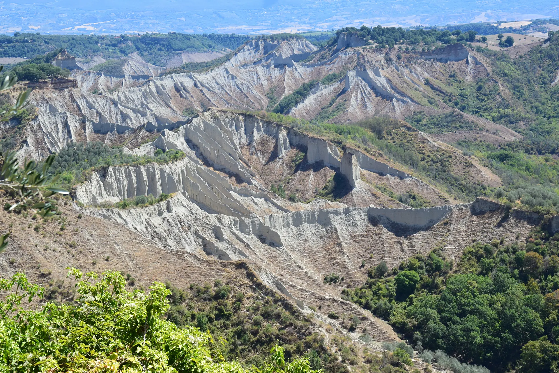 Civita di Bagnoregio - Valle dei Calanchi