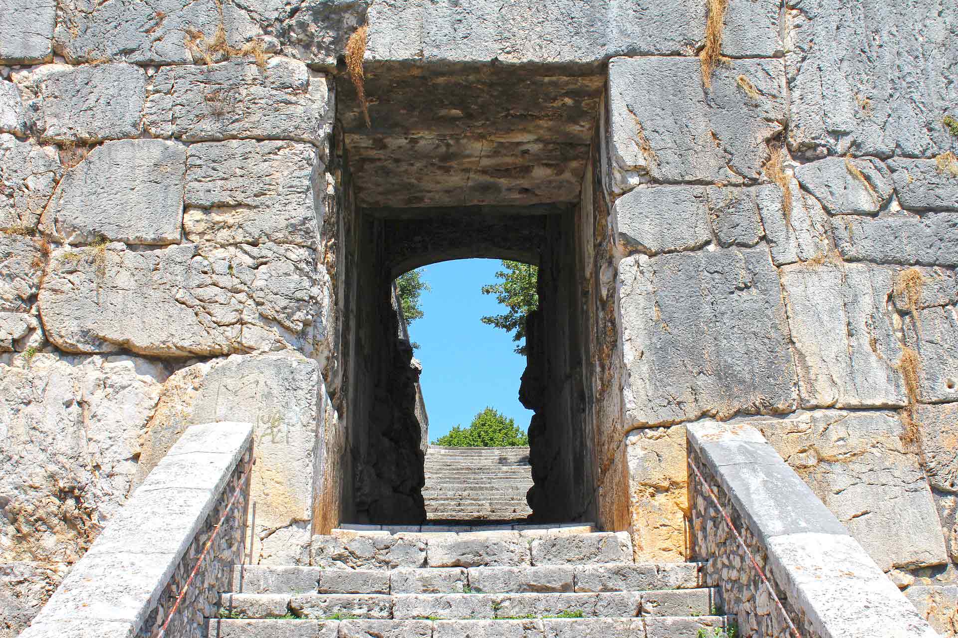 Mura ciclopiche acropoli di Alatri